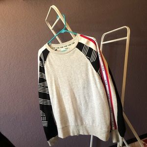 Victoria’s Secret PINK Sweatshirt , Size small